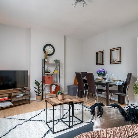 Apartment By Liverpool Street/ Spitalfields Market ลอนดอน ภายนอก รูปภาพ