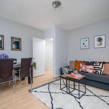 Apartment By Liverpool Street/ Spitalfields Market ลอนดอน ภายนอก รูปภาพ