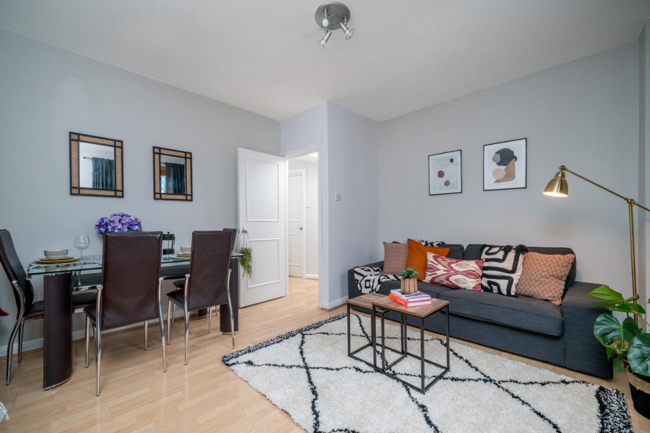 Apartment By Liverpool Street/ Spitalfields Market ลอนดอน ภายนอก รูปภาพ